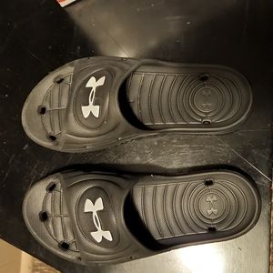 Youth boys UA sandal